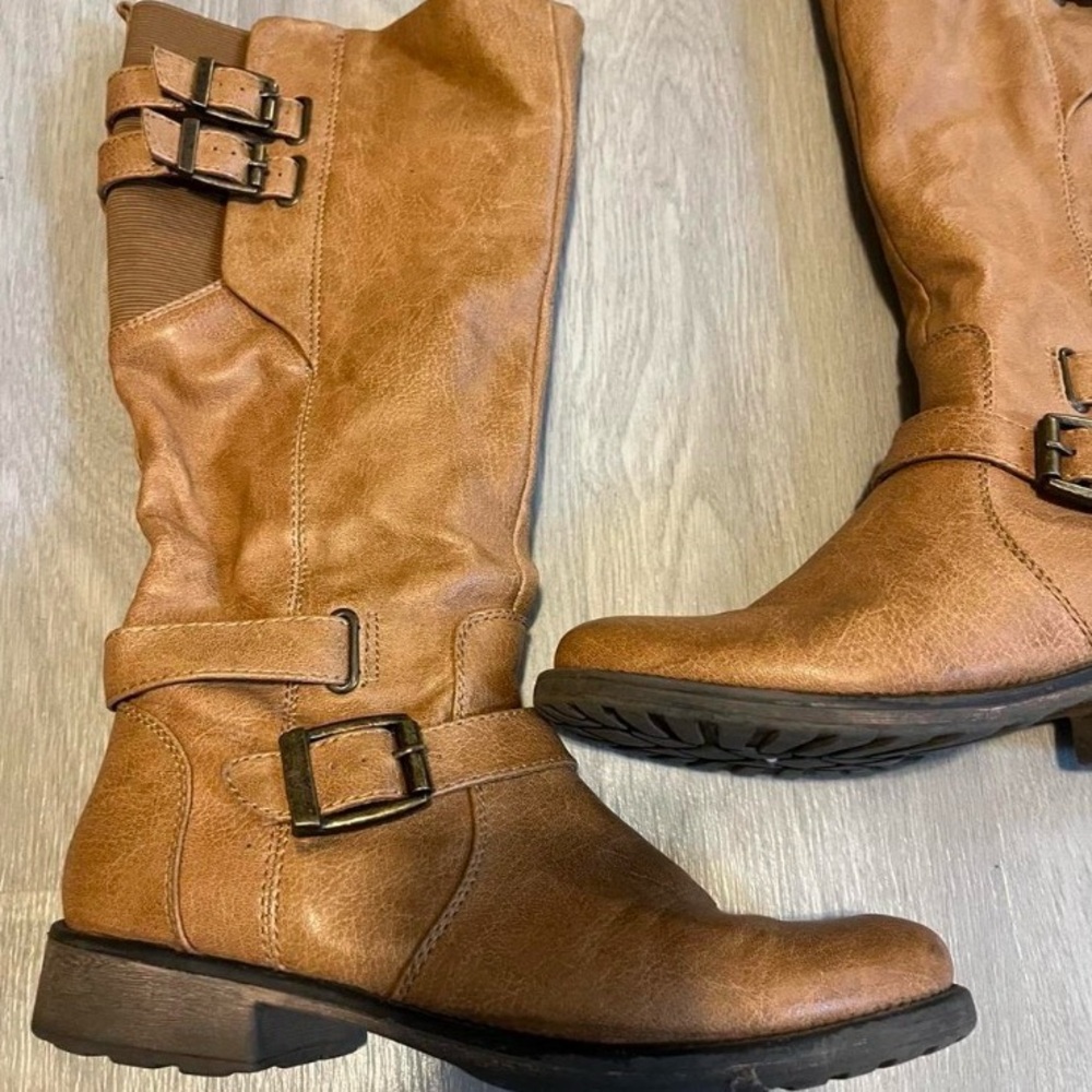 Women's Tan Leather Boots - Picture 2 of 5